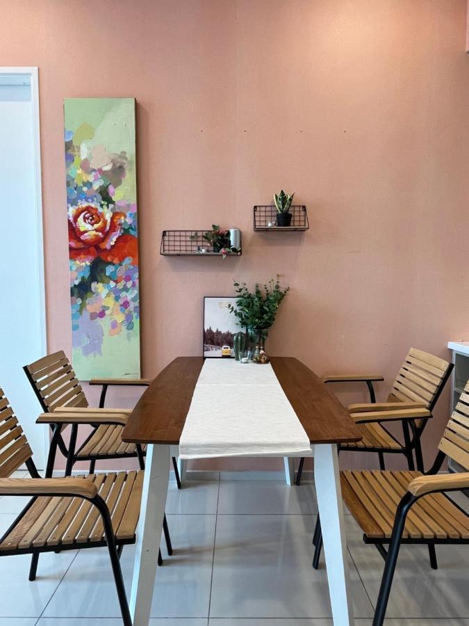 Weekly Promotion,robertson Bukit Bintang With Netflix Apartment Kuala Lumpur